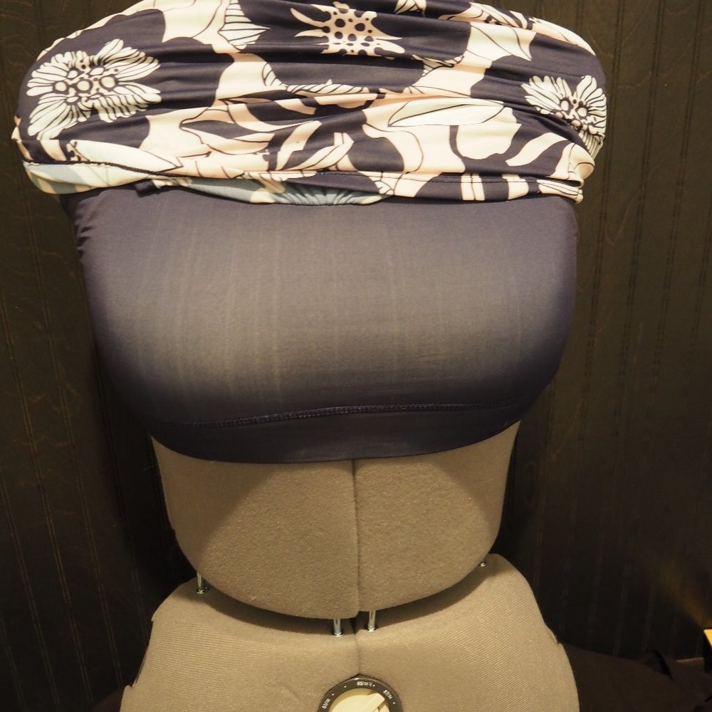 Shebeest Entwine Tank Tops with attached bra - Athletic Wear for Women - NWT - Picture 3 of 5